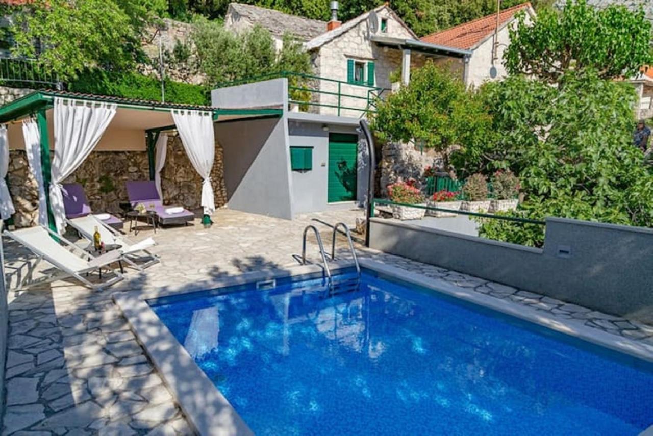 Stone House Nikolina With Heated Pool Villa Bast Eksteriør billede