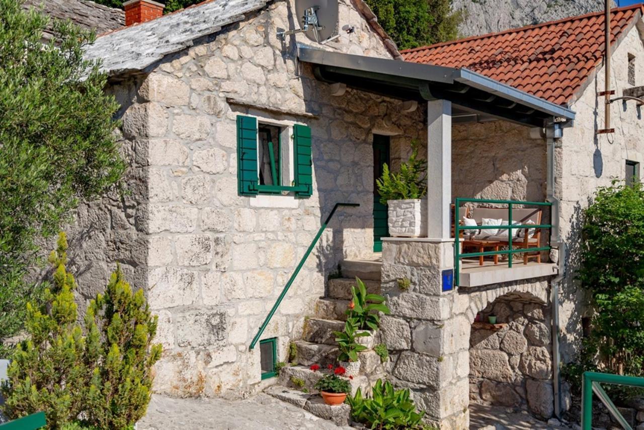 Stone House Nikolina With Heated Pool Villa Bast Eksteriør billede