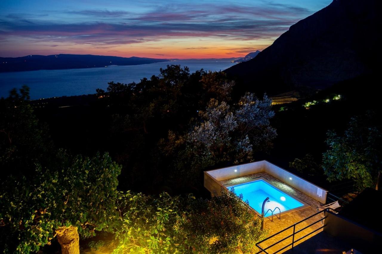 Stone House Nikolina With Heated Pool Villa Bast Eksteriør billede