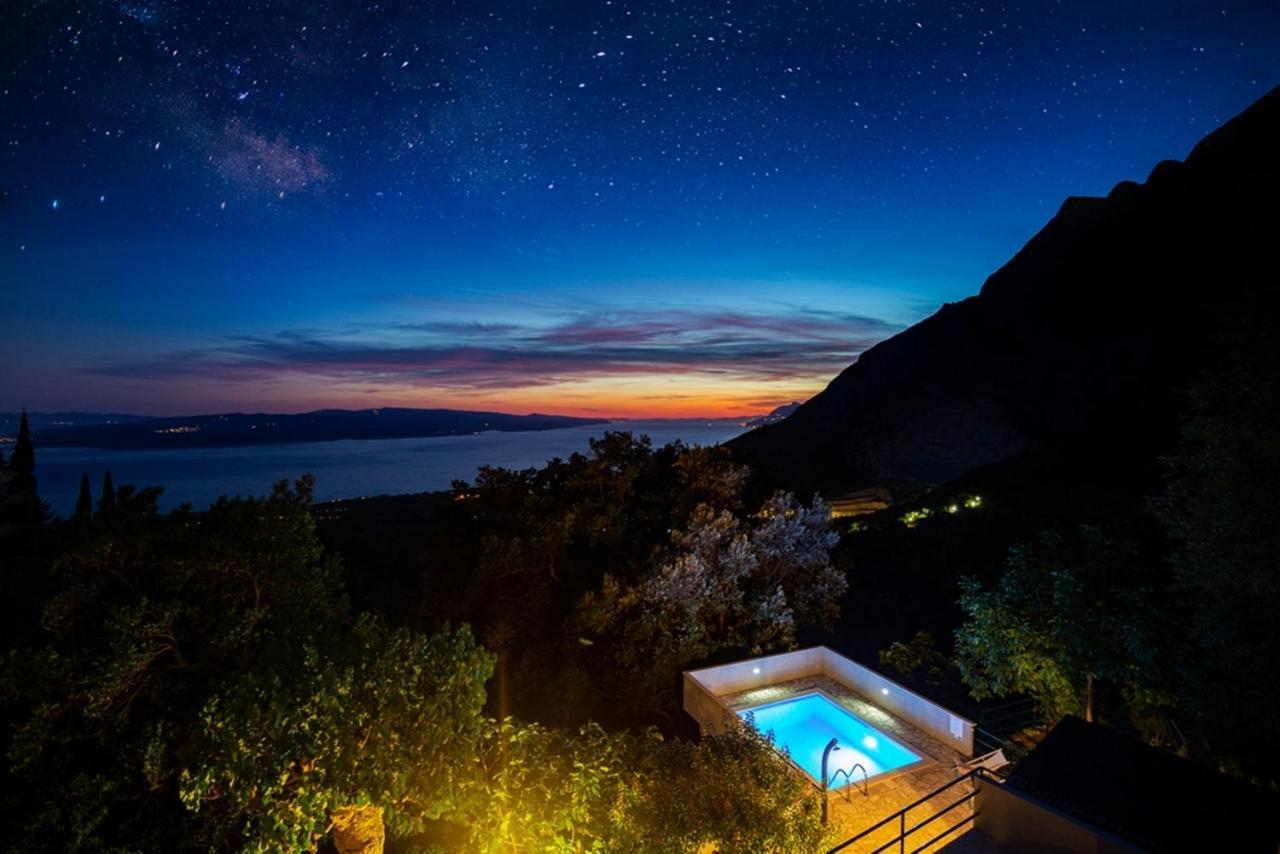 Stone House Nikolina With Heated Pool Villa Bast Eksteriør billede